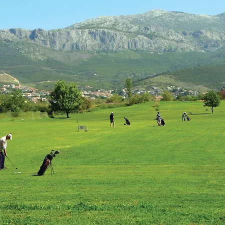 Pet Friendly In Podstrana